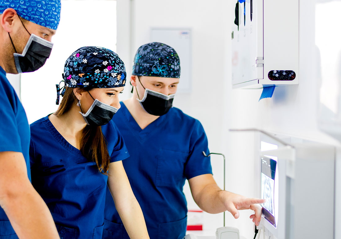 Vertex Anesthesia team preparing for an office-based surgical procedure in Dallas